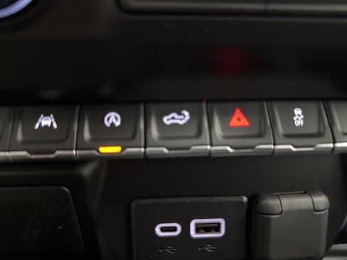 New 2026 Chevrolet Silverado 1500 Custom image 19