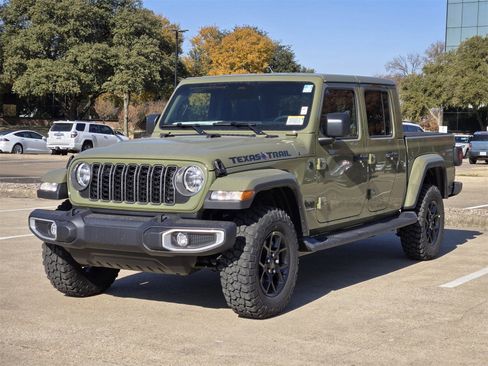 New 2026 Jeep Gladiator Sport image 2