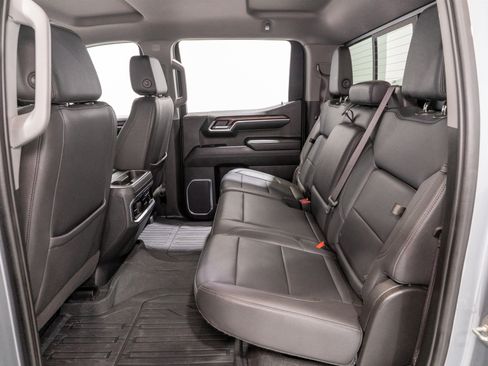 Used 2023 GMC Sierra 1500 SLT w/ SLT Premium Plus Package AWD/4WD image 30