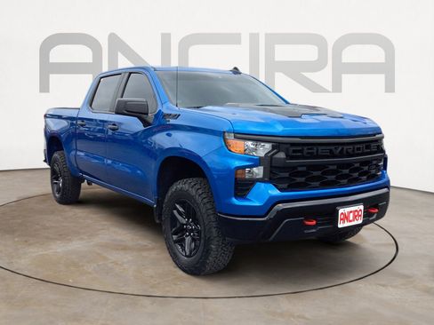 Used 2024 Chevrolet Silverado 1500 Custom Trail Boss w/ LPO, Dark Essentials Package image 5