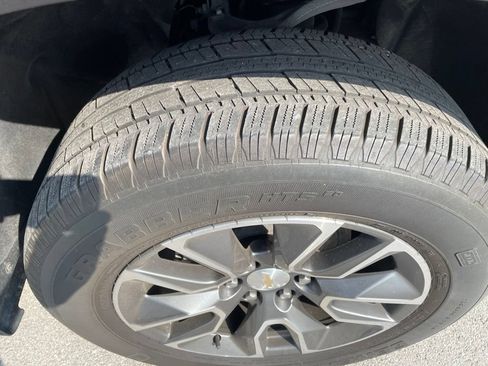 Used 2023 Chevrolet Silverado 1500 LT AWD/4WD image 31