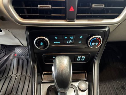Used 2020 Ford EcoSport S AWD/4WD image 3