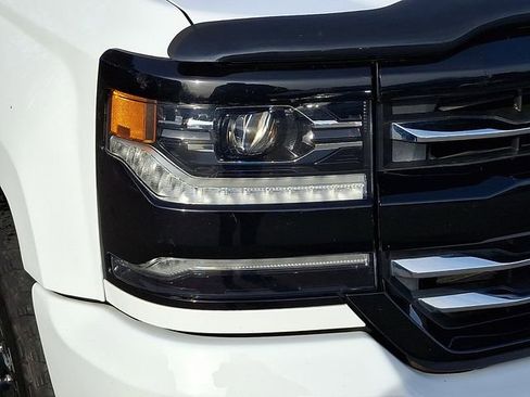 Used 2017 Chevrolet Silverado 1500 LTZ Z71 w/ Redline Edition image 11