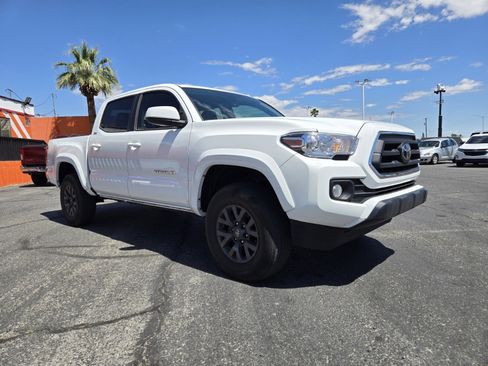 Used 2023 Toyota Tacoma SR5 RWD image 4