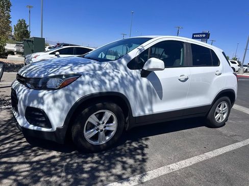 Used 2021 Chevrolet Trax LS w/ Tint and Cruise Package FWD image 2