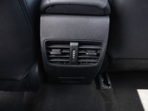 Used 2023 Toyota Corolla Cross XLE AWD/4WD image 14