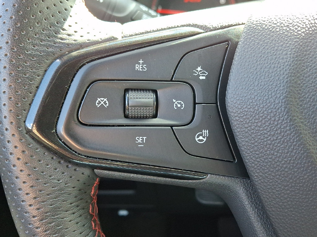 Used 2023 Chevrolet TrailBlazer RS w/ Convenience Package AWD/4WD image 20