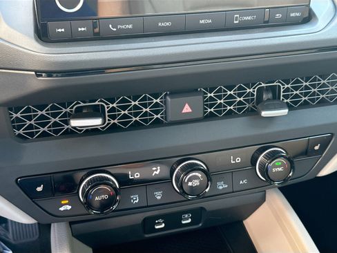 New 2025 Honda Accord SE image 12