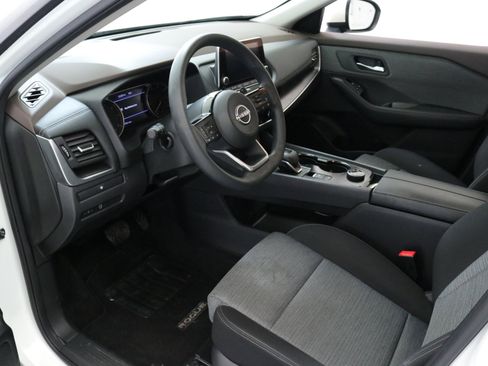 Used 2023 Nissan Rogue SV image 22