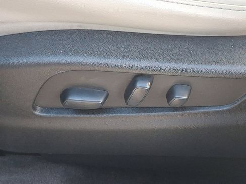 Certified 2021 Cadillac XT4 Premium Luxury w/ Cold Weather Package image 17