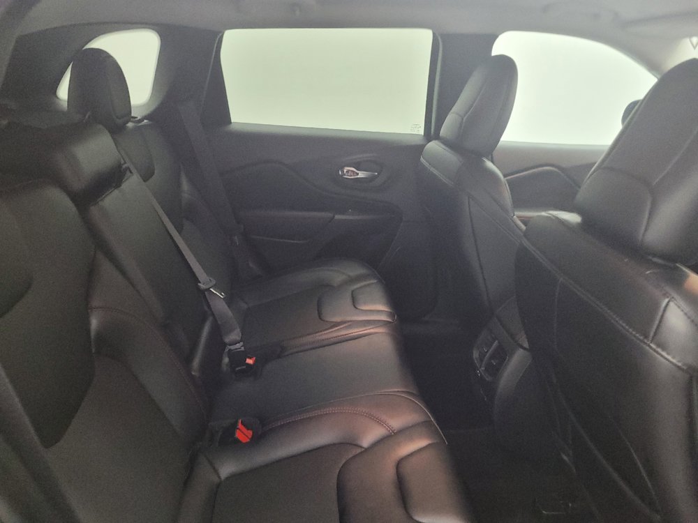 Used 2022 Jeep Cherokee Trailhawk AWD/4WD image 19