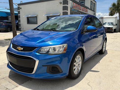 Used 2018 Chevrolet Sonic LT w/ Convenience Package FWD image 1