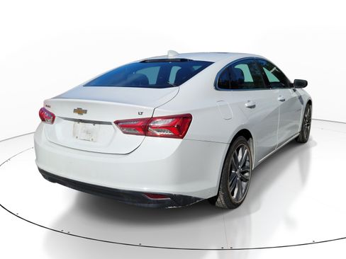 Used 2021 Chevrolet Malibu LT FWD image 5