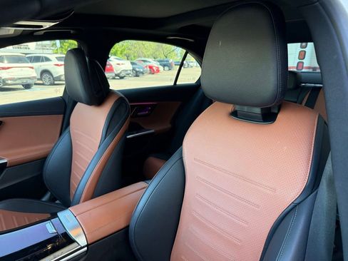 Used 2024 Mercedes-Benz C 300 Sedan image 3