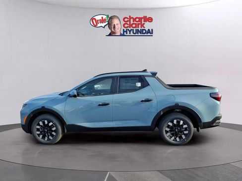 New 2026 Hyundai Santa Cruz SEL FWD image 2