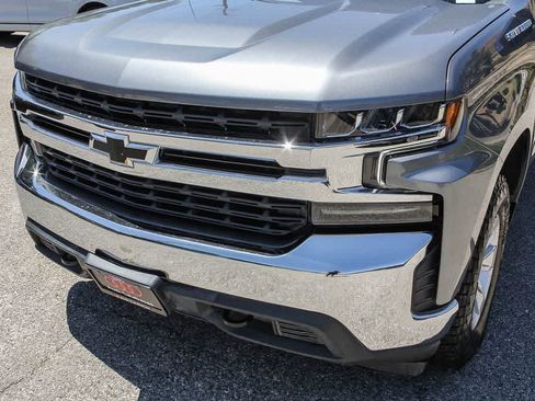 Used 2021 Chevrolet Silverado 1500 LT w/ Convenience Package II AWD/4WD image 8