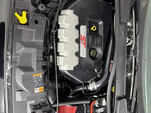 Used 2018 Ford Focus ST image 27