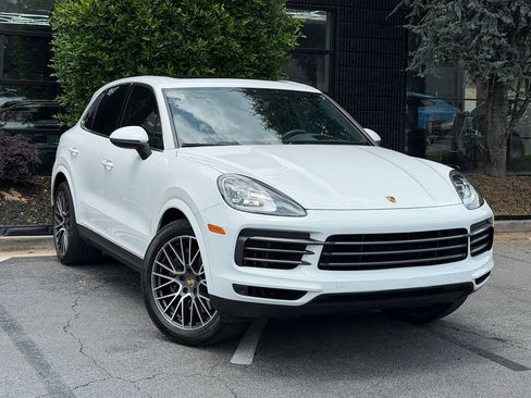Used 2022 Porsche Cayenne AWD/4WD image 7