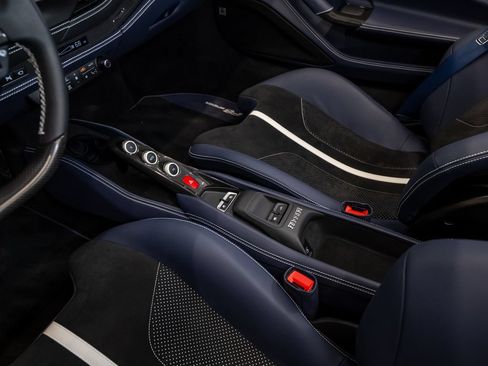 Certified 2023 Ferrari F8 Tributo RWD image 24