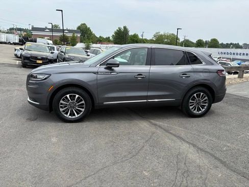 Used 2023 Lincoln Nautilus Reserve w/ Luxury Package AWD/4WD image 6