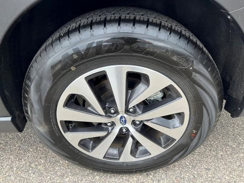 Certified 2025 Subaru Outback Premium AWD/4WD image 9