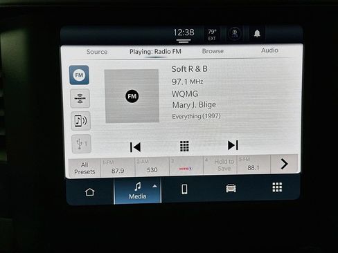 Used 2022 RAM 2500 Tradesman w/ Chrome Appearance Group AWD/4WD image 17