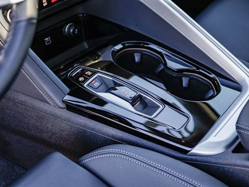 Certified 2025 Audi Q5 Premium Plus w/ Premium Plus image 22