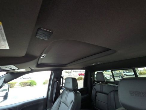 Used 2023 Chevrolet Silverado 2500 High Country w/ Z71 Off-Road Package image 22