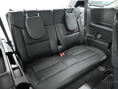 Used 2023 Ford Explorer XLT w/ Equipment Group 202A RWD image 21
