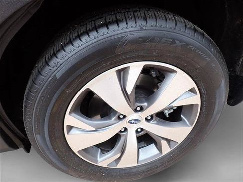 Certified 2025 Subaru Ascent Premium AWD/4WD image 7