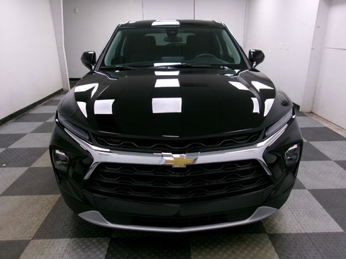 Used 2025 Chevrolet Blazer LT image 14