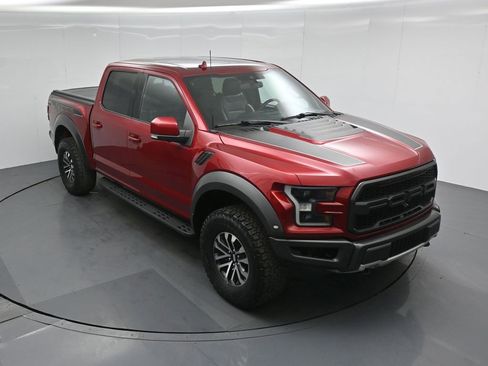 Certified 2019 Ford F150 Raptor w/ Equipment Group 802A Luxury image 38