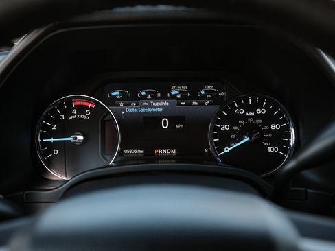 Used 2021 Ford F450 Platinum w/ FX4 Off-Road Package image 20