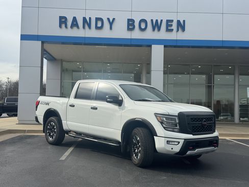 Used 2023 Nissan Titan PRO-4X w/ Pro-4x Convenience Package image 1