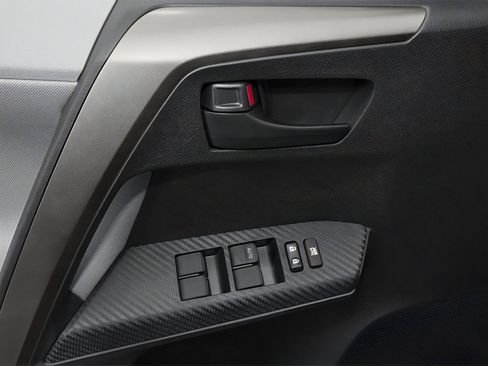 Used 2014 Toyota RAV4 Limited w/ Technology Package FWD image 19