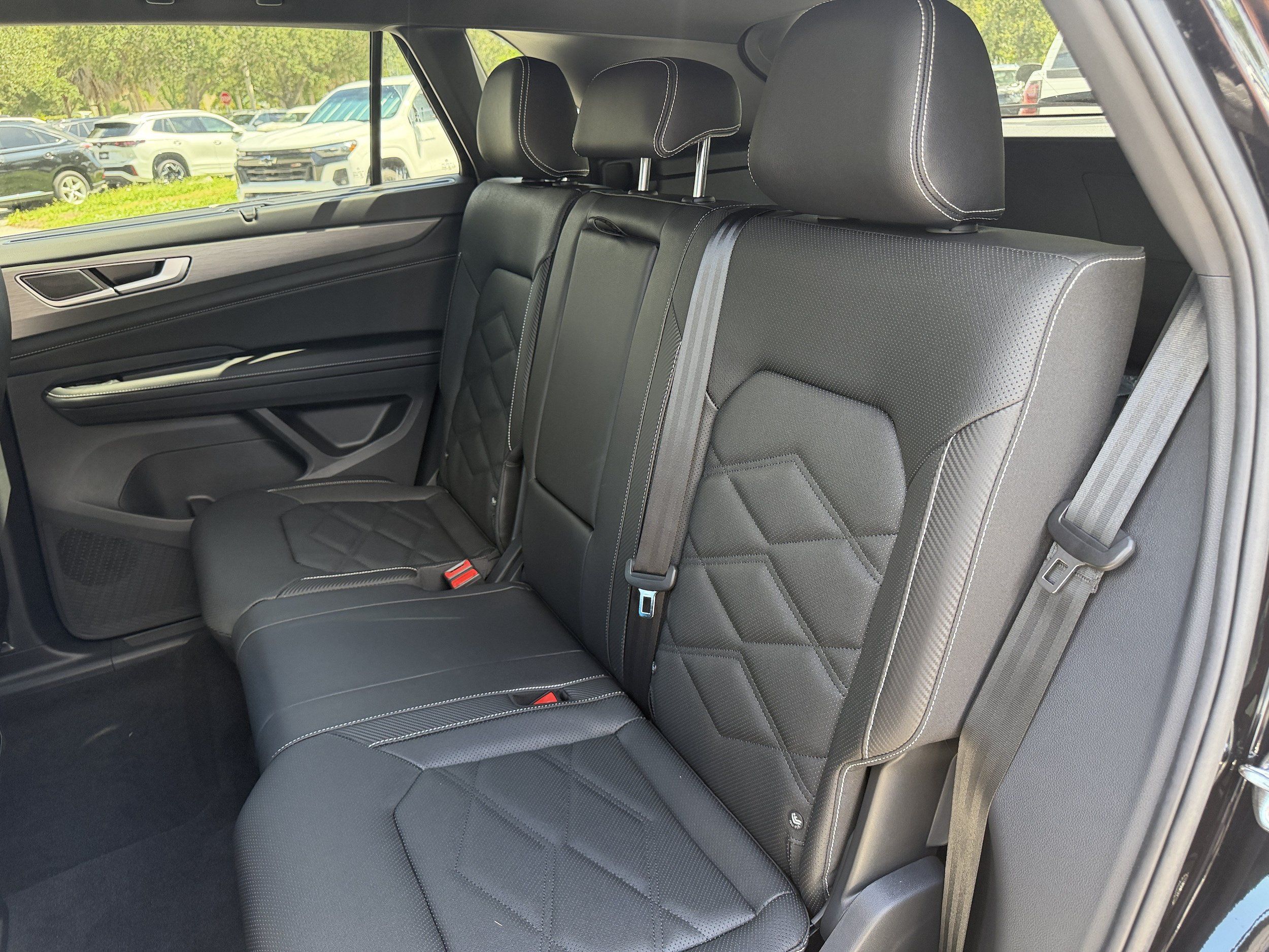 New 2026 Volkswagen Atlas Cross Sport SE FWD image 19