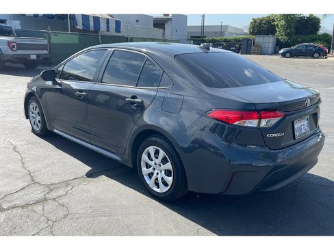 Used 2023 Toyota Corolla LE FWD image 3