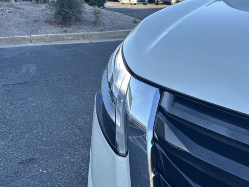 Used 2022 Nissan Pathfinder SL w/ Cargo Package image 12