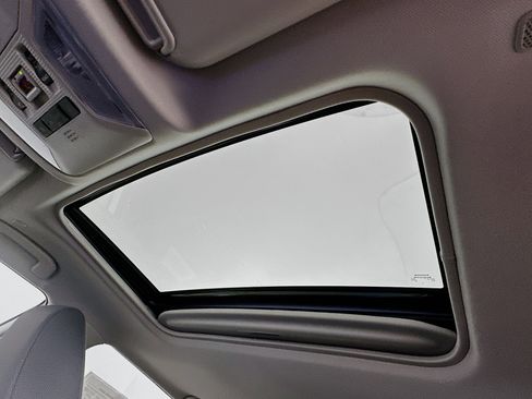 Used 2025 Toyota RAV4 XLE w/ Convenience Package image 26