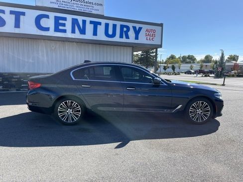 Used 2017 BMW 540i w/ Premium Package image 15
