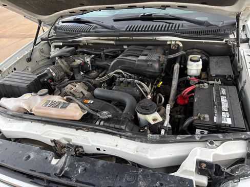 Used 2009 Ford Explorer XLT image 22