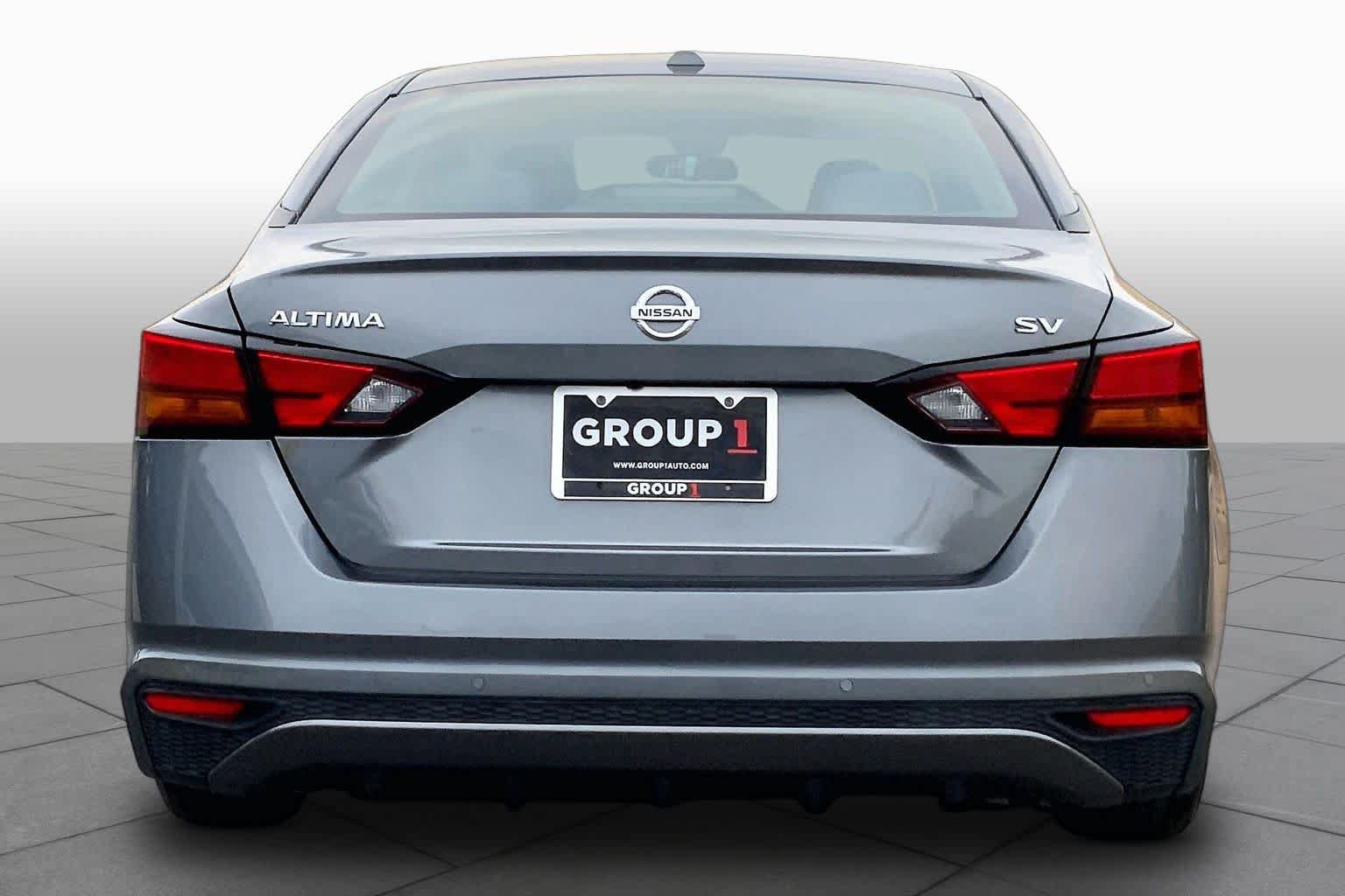 Used 2022 Nissan Altima 2.5 SV FWD image 5