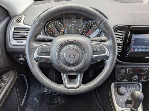 Used 2018 Jeep Compass Latitude w/ Popular Equipment Group image 15