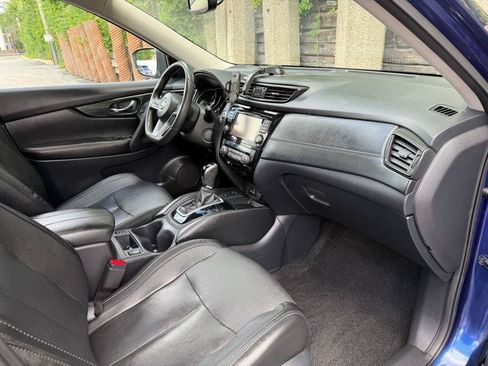 Used 2019 Nissan Rogue SL w/ Premium Package AWD/4WD image 20
