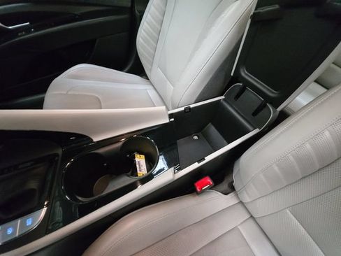Certified 2025 Hyundai Elantra Limited FWD image 27