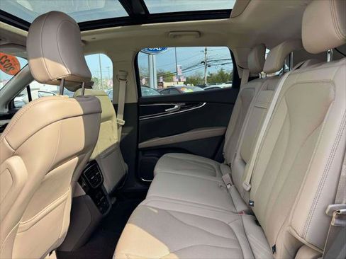 Used 2022 Lincoln Nautilus Reserve AWD/4WD image 14