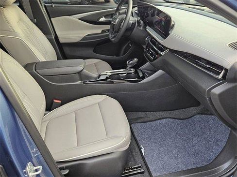 Certified 2025 Buick Envista Avenir image 15