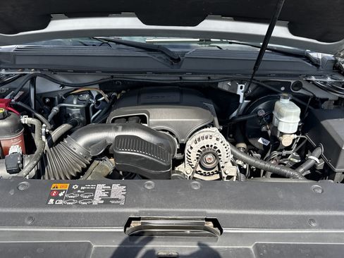 Used 2013 Chevrolet Tahoe LT w/ Luxury Package RWD image 36