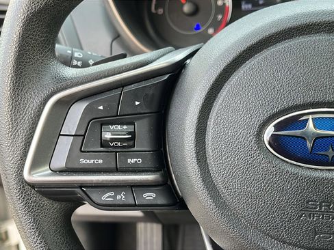 Used 2017 Subaru Impreza 2.0i Premium image 14