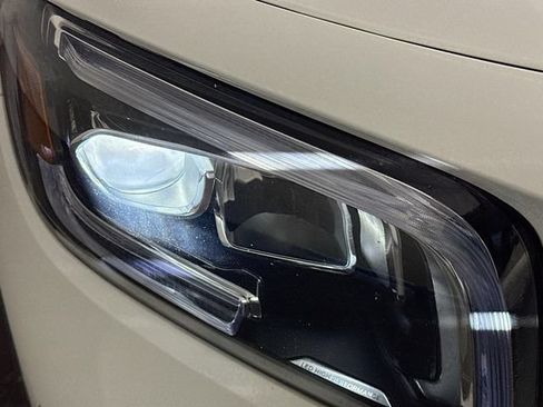 Certified 2021 Mercedes-Benz GLB 35 AMG 4MATIC image 37